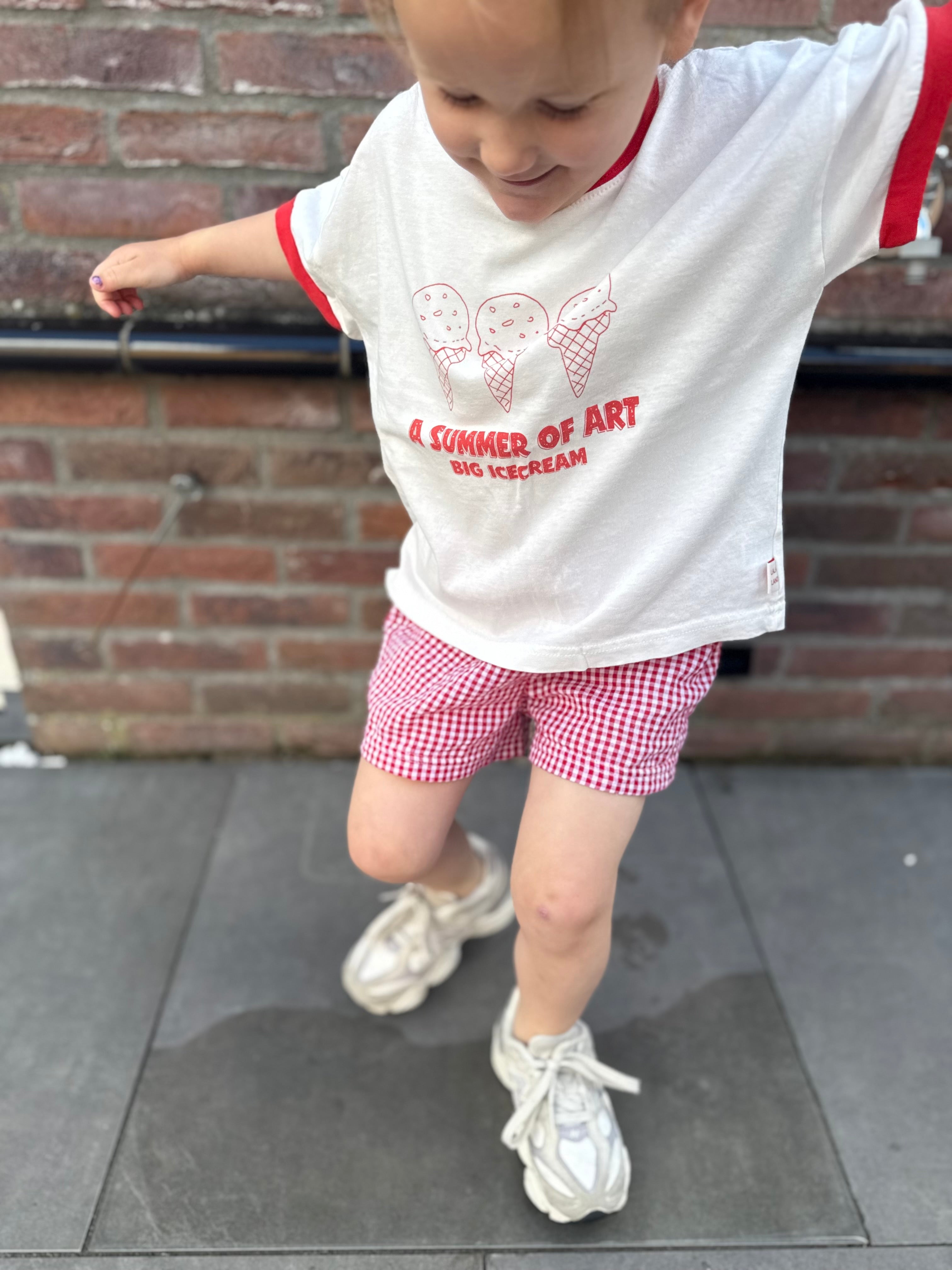 Lala tee