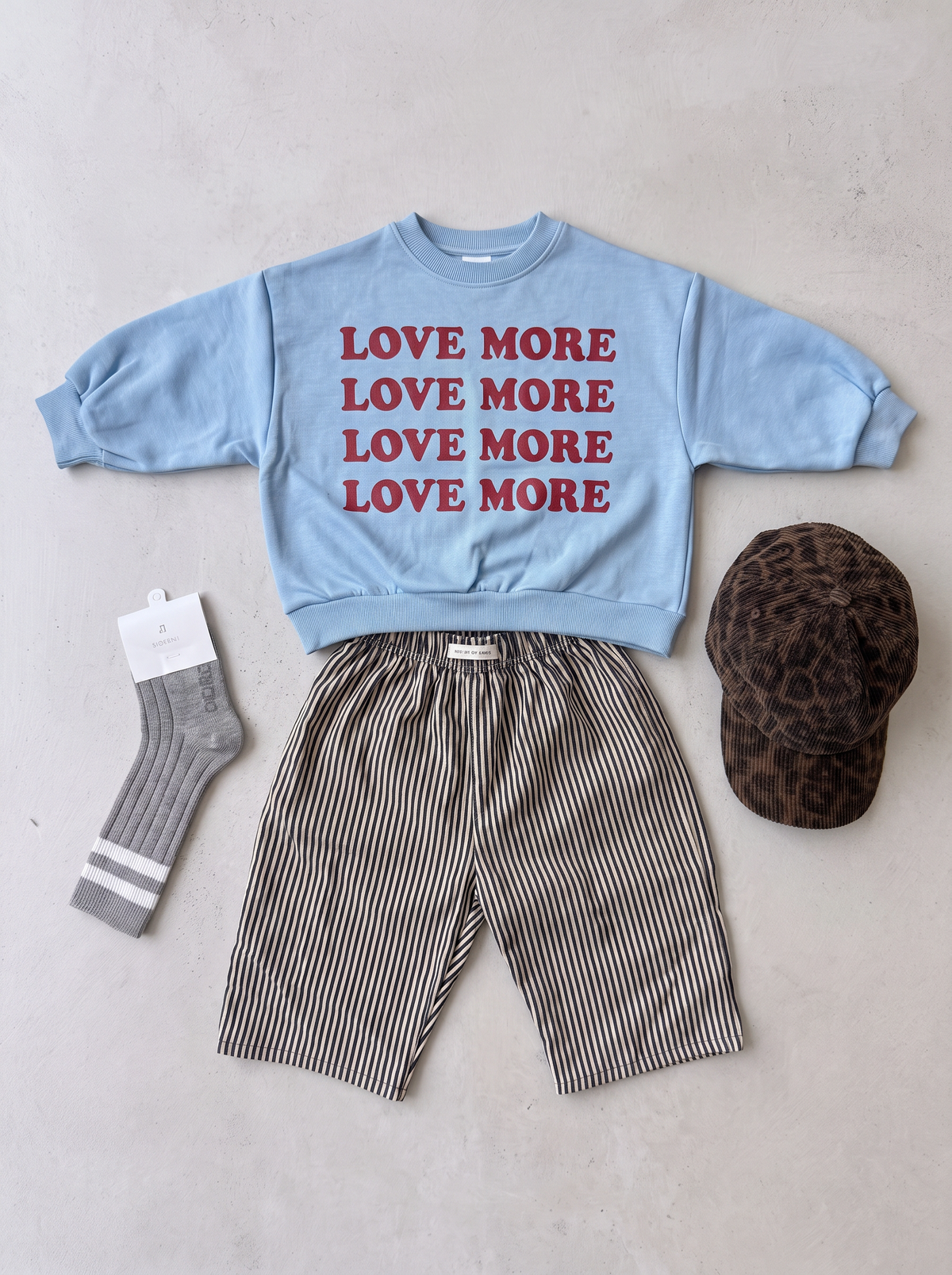 LOVE MORE SWEATER - VINTAGE SKY