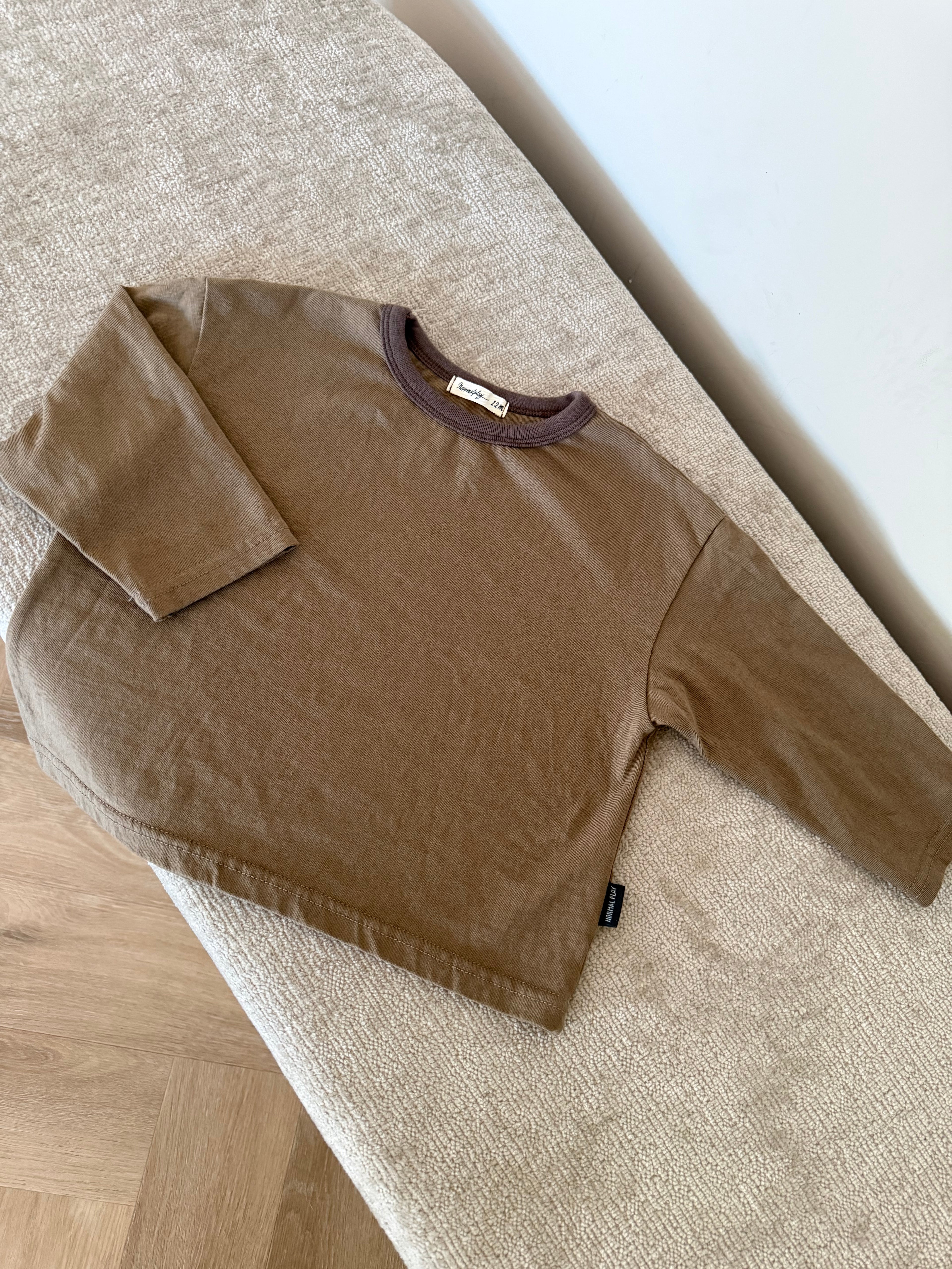 BOXY LONGSLEEVE - BROWN