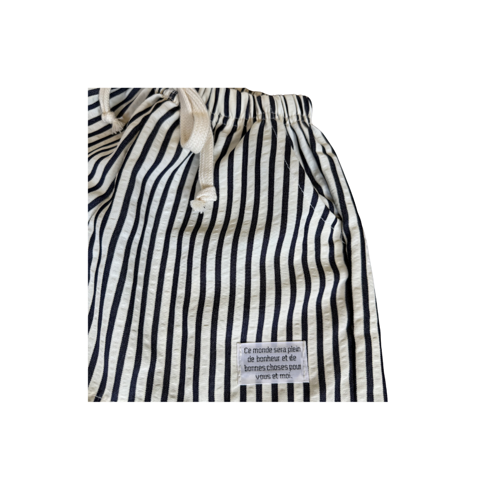 Baggy stripe shorts