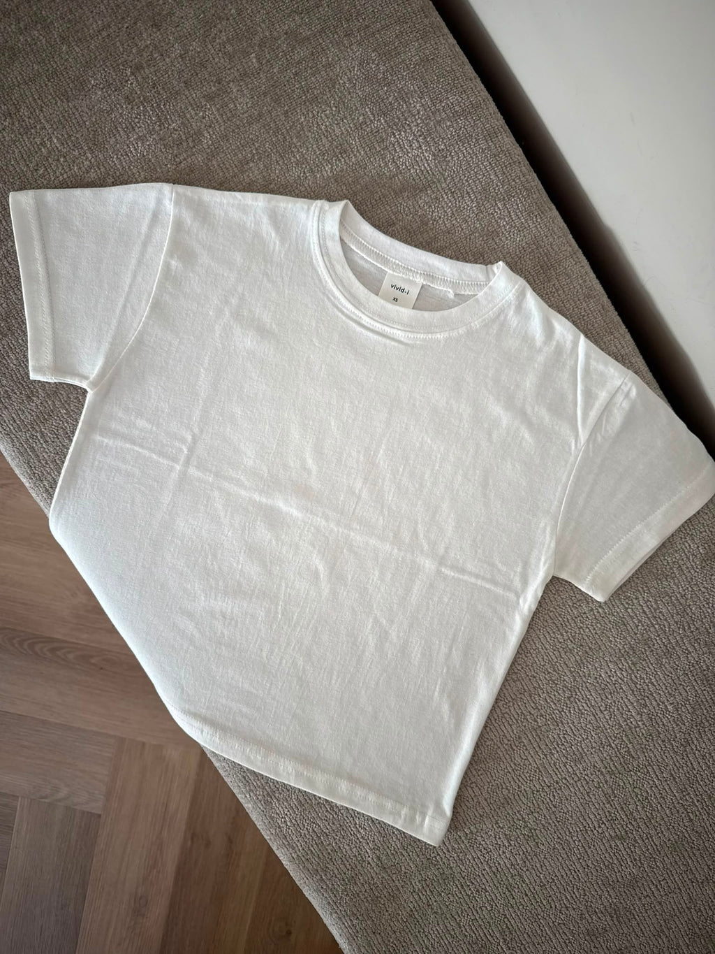 Basic tee white